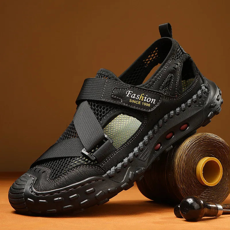 Men'S Casual Beach Outdoor Sandals Summer New Baotou Sandals Men'S Hand-Sewn Hollow Breathable Mesh Shoes