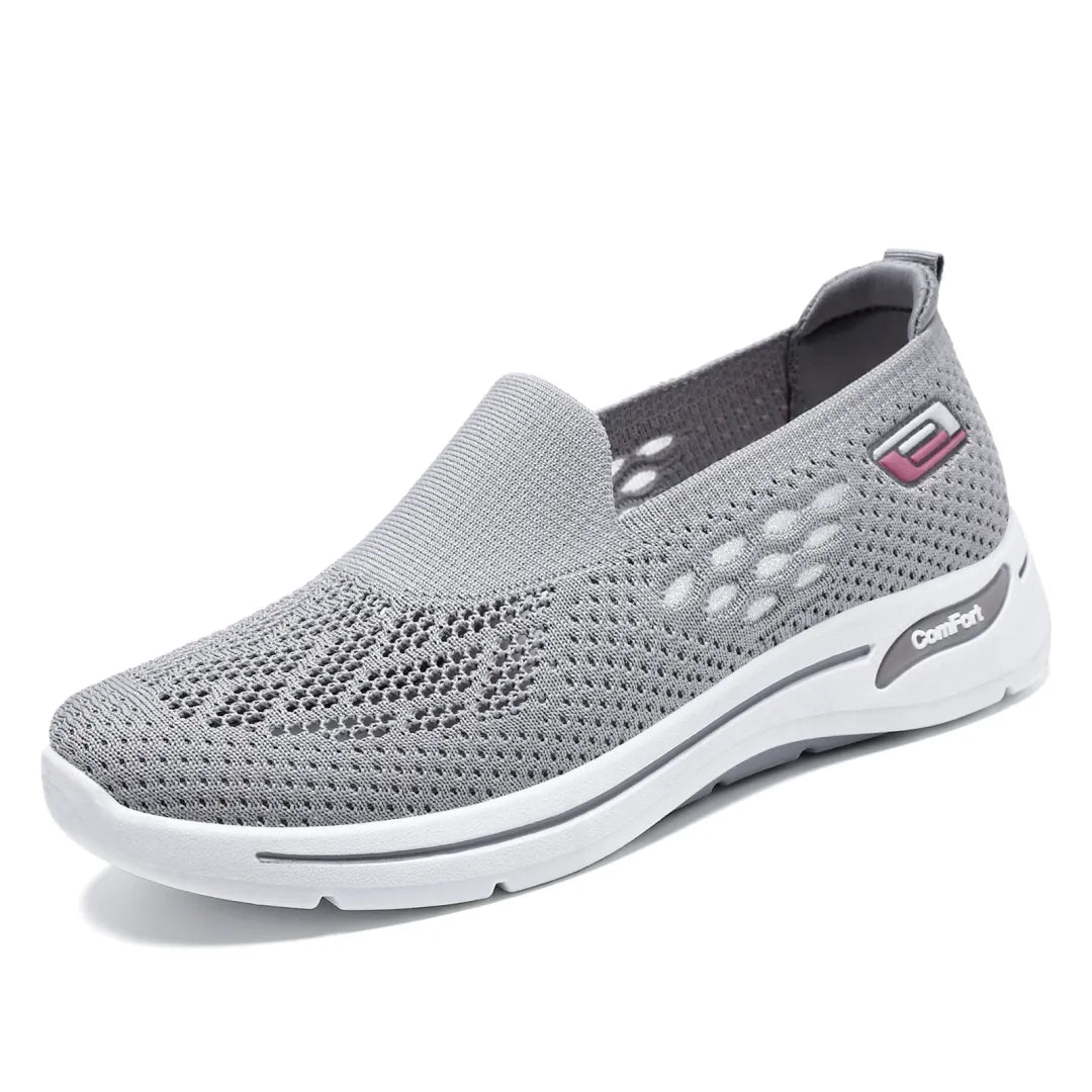 Lightweight Women's Slip-On Sneakers – Breathable Mesh & Non-Slip Sole for Easy Walking