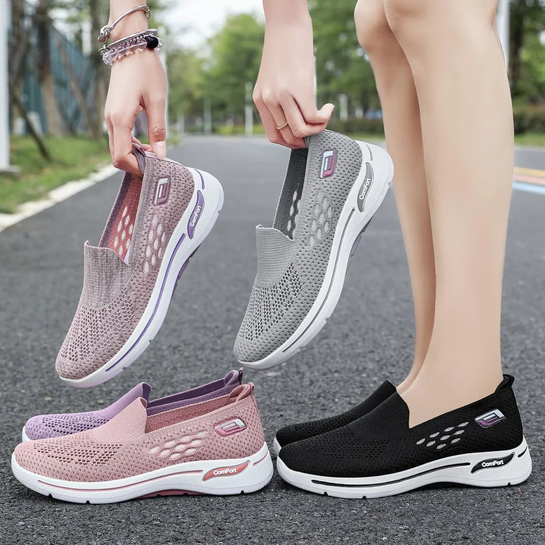 Lightweight Women's Slip-On Sneakers – Breathable Mesh & Non-Slip Sole for Easy Walking